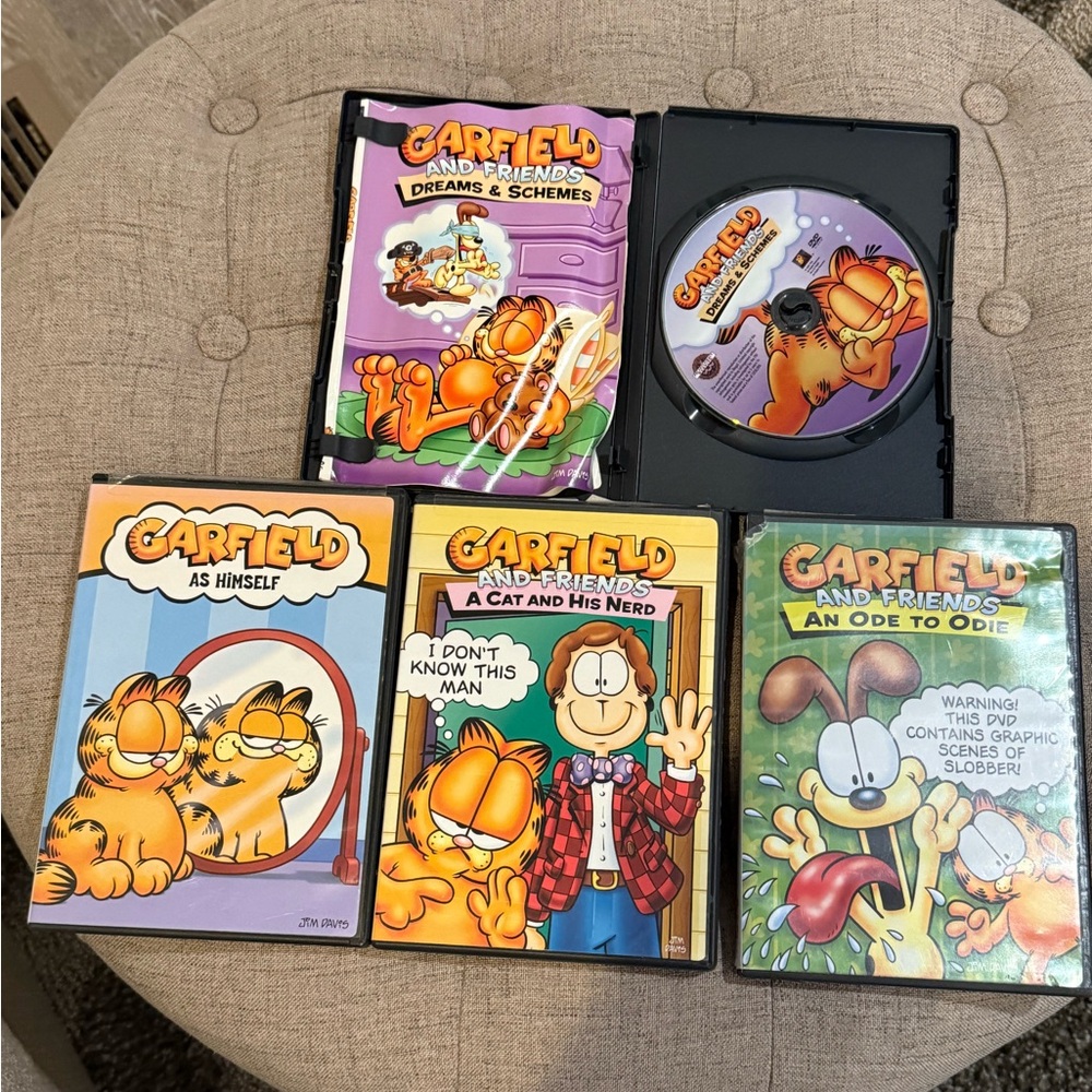 Bundle of 4. Vintage Garfield and Friends DVD’s.